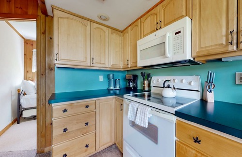 Lake George House | Delightful home close to Lake George with grill & fireplace