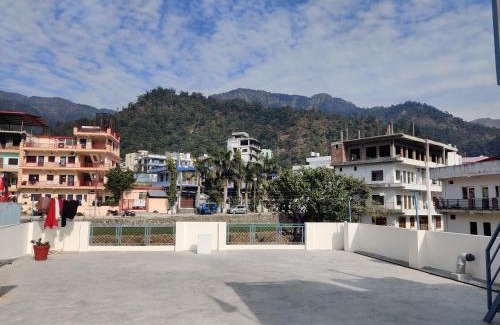 Tapovan House | Delightful Stay Between The Valley Rishikesh