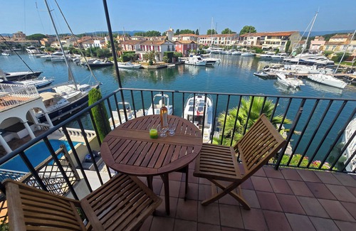 Port Grimaud Apartment | Delightful sunny apartment overlooking the waterways of Port Grimaud