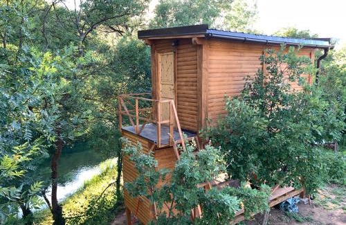 Mostar Other | Delightful Treehouse w private beach