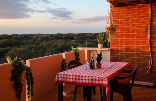 Quartiere XXXV Lido di Castel Fusano Apartment | Delizioso appartamento vista mare e pineta
