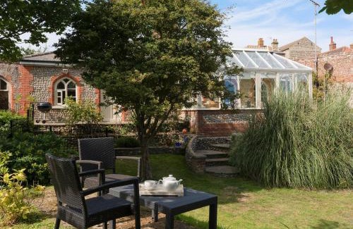 Mundesley House | Dell Cottage