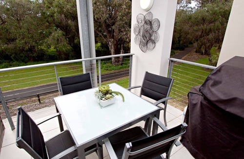 Dunsborough Apartment | Delphinius @ Bay View Centro central location (STRA6281YD6RXU28)