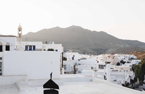 Panormos House | Delphis : the artist's house