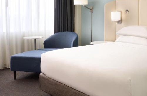 West Palm Beach Hotel | Delta Hotels by Marriott West Palm Beach