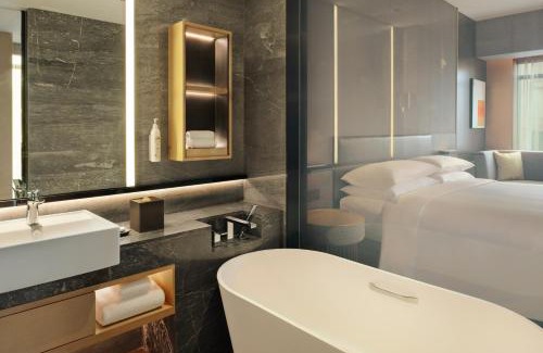Lianhu Hotel | Delta Hotels by Marriott Xi'an