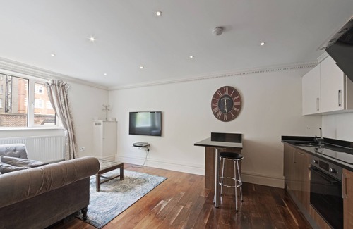 St. Johns Wood Apartment | DeLux 1 bd Apt Regents Park NW8
