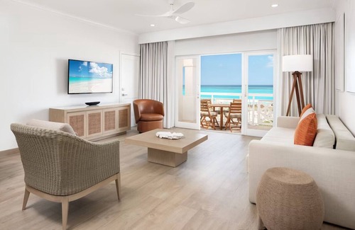 The Bight Resort | Deluxe 2 BR Oceanfront, All-Inclusive Suite at Alexandra Resort