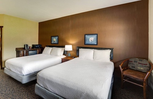 Columbia Hotel | Deluxe 2 Double! Indoor/Outdoor Pool, Stoney Creek Columbia | 4 Units