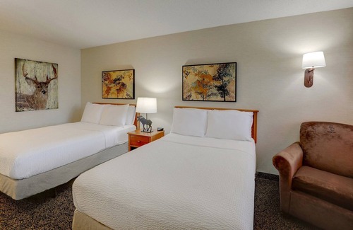 Quincy Hotel | Deluxe 2 Double, Stoney Creek Quincy, 2 Pools, Free Parking | 4 Units