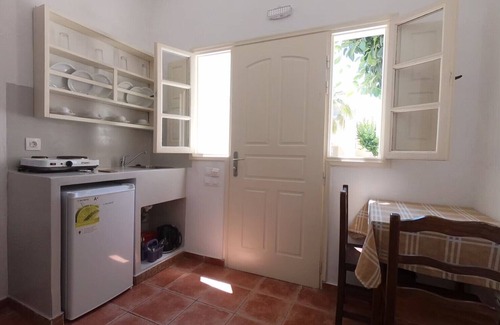 Perissa Apartment | Deluxe 4 persons Studio 30 meters from Perissa Beach