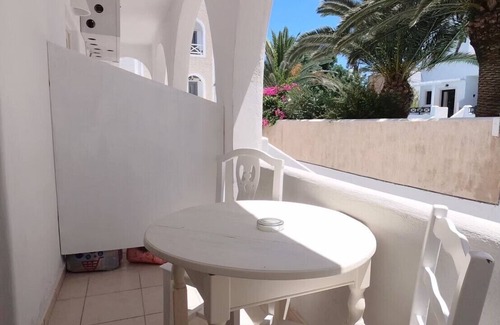 Perissa Apartment | Deluxe 4 persons Studio 30 meters from Perissa Beach