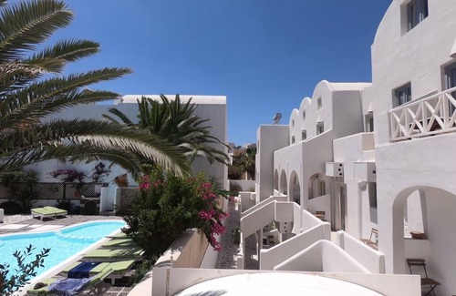 Perissa Apartment | Deluxe 4 persons Studio 30 meters from Perissa Beach