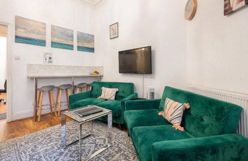 Soho Apartment | DELUXE AirConditioned Two Bed Apt in Covent Garden