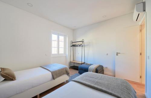 Lisbon Old Town Apartment | Deluxe Apt at Amazing Prime Location, By TimeCooler