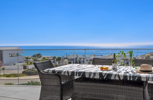 Porto de Mos Villa | Deluxe Contemporary 4 Bedroom Villa w/beautiful ocean views, heated pool, Wifi