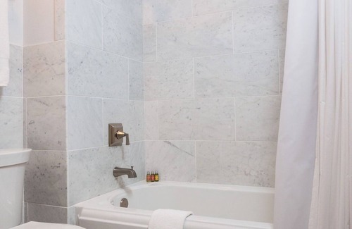 West Campus Hotel | Deluxe Pool View King, Hotel Ella, Sun Terrace Access, Heart of Austin