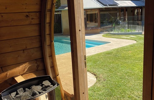 Cottesloe House | Deluxe Private Spa Retreat in Heart of Cottesloe