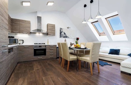 Nove Mesto Apartment | Deluxe Rabbit Suite S