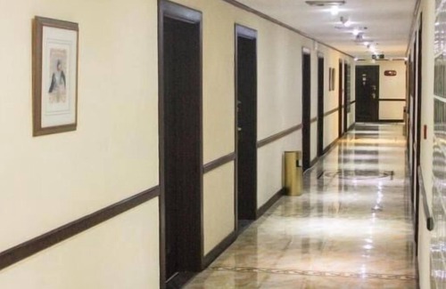 Al Muraqqabat Apartment | Deluxe Room Near By Deira Clocktower