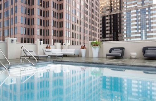 Parkway Museum District House | Deluxe Studio, Two Double Beds, The Windsor Suites, Family-friendly Retreat