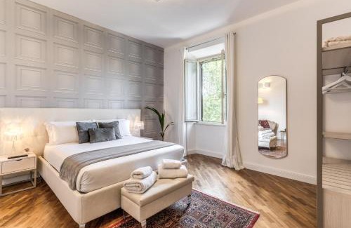 Testaccio Apartment | DELUXE Suite, top floor stunning view!