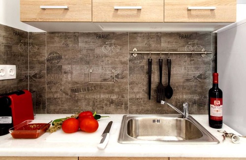 Evgiros Apartment | Deluxe suite with plunge pool