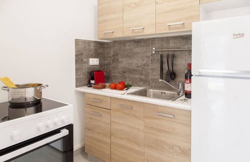 Evgiros Apartment | Deluxe suite with plunge pool