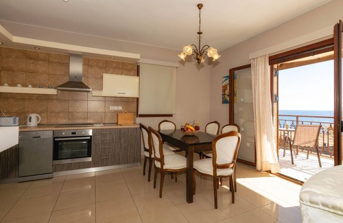 Vasilikos Villa | Deluxe Three Bedroom Villa with Private Pool