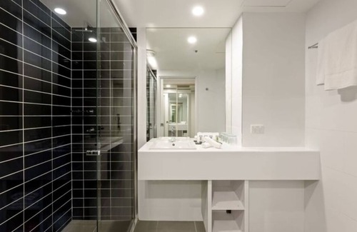 Spring Hill Hotel | Deluxe Twin Room CBD Brisbane