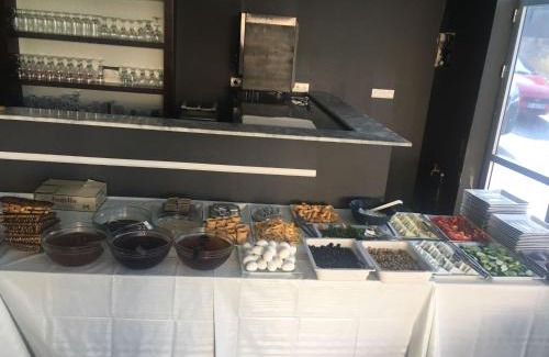 Kusadasi City Centre Hotel | Demir otel
