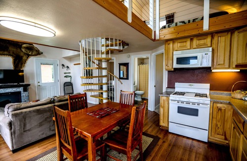 Kalifornsky Cabin | 'Denali Cabin' Waterfront/Sunset Views