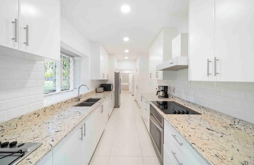 Sandy Lane Villa | DENE COURT - 5 BEDROOM IN SANDY LANE,BARBADOS WITH BEACH CLUB ACCESS