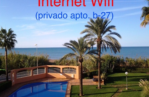 Denia Apartment | DENIA-FLAMINGO-DIRECT BEACH-FRONT VIEWS-SWIMMING POOL-WIFI-PARKING-CLIMATIZATION