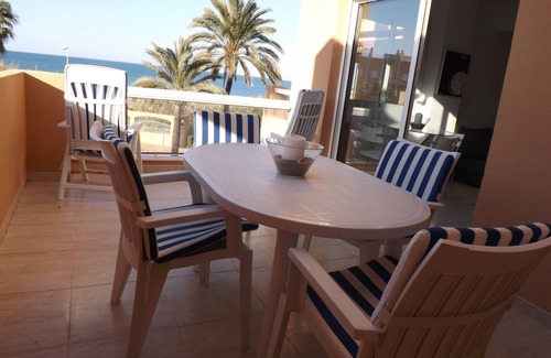 Denia Apartment | DENIA-FLAMINGO-DIRECT BEACH-FRONT VIEWS-SWIMMING POOL-WIFI-PARKING-CLIMATIZATION