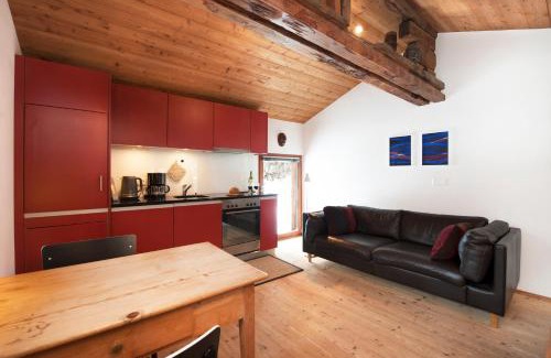 Niederwald Apartment | Denkmalgeschützter Spycher total renoviert