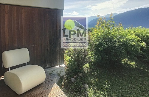 Leysin Apartment | Dents du Midi A1 1 bedroom renovated apartment for 2 to 4 people at third floor of grood floorat abo