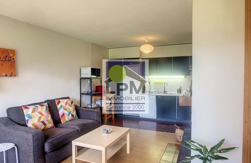 Leysin Apartment | Dents du Midi A1 1 bedroom renovated apartment for 2 to 4 people at third floor of grood floorat abo