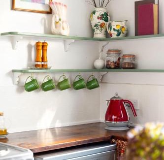 Wentworth Falls Apartment | Deodar Cottage Amid Century Old Trees