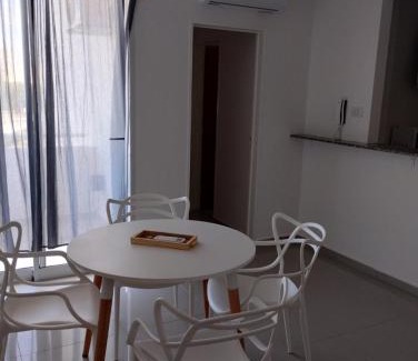 San Nicolas de los Arroyos Apartment | Departamento Céntrico amplió- Amueblado - PB- SIN WIFI