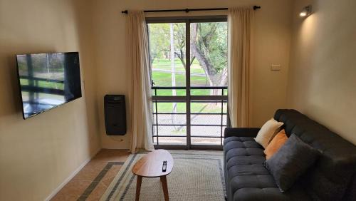 San Nicolas de los Arroyos Apartment | Departamento moderno con vista única a Plaza Sarmiento