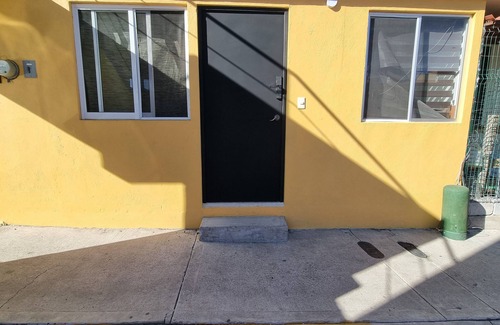 Queretaro Municipality Apartment | Departamento la loma ubicado en zona muy comercial
