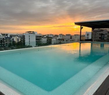 Luis Donaldo Colosio Apartment | Departamento 5ta Av - Cerca de la playa con Rooftop Pool & Cancha de Padel