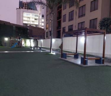 Surquillo Apartment | Departamento amplio cerca a Miraflores y San Isidro