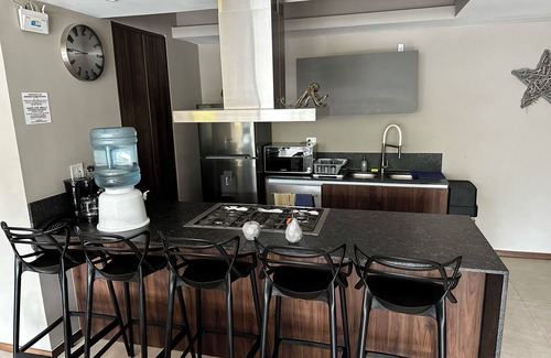 Playa Diamante Apartment | DEPARTAMENTO DE LUJO CON ALBERCA PRIVADA Y ACCESO A MAS DE 4 ALBERCAS