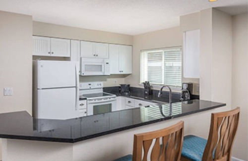 Depoe Bay Condo | Depoe Bay Condo! Right on the Ocean! Fantastic Views!