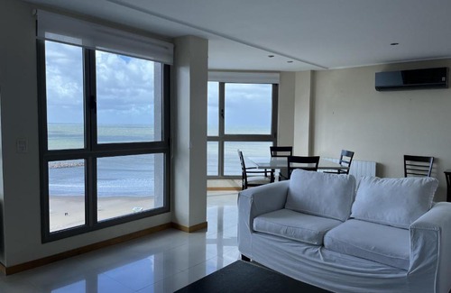 Mar del Plata Apartment | Depto Falucho - Vista al mar Playa Varese 5Px - Hola Sur