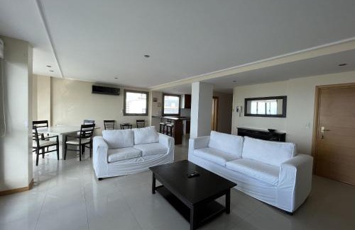 Mar del Plata Apartment | Depto Falucho - Vista al mar Playa Varese 5Px - Hola Sur