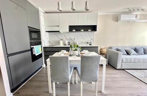 Santiago Apartment | Depto nuevo y acogedor, terraza y estacionamiento