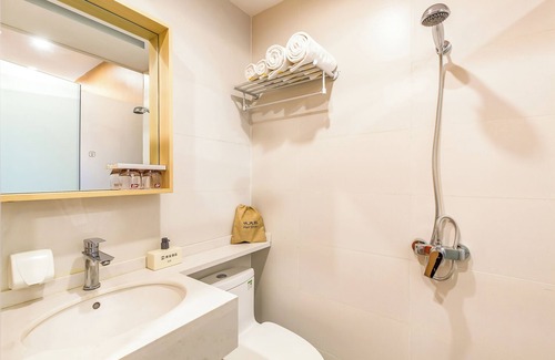 Jinsong Panjiayuan Hotel | Dequan Hotel Guangqumen Branch